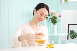 チャーガ茶飲む